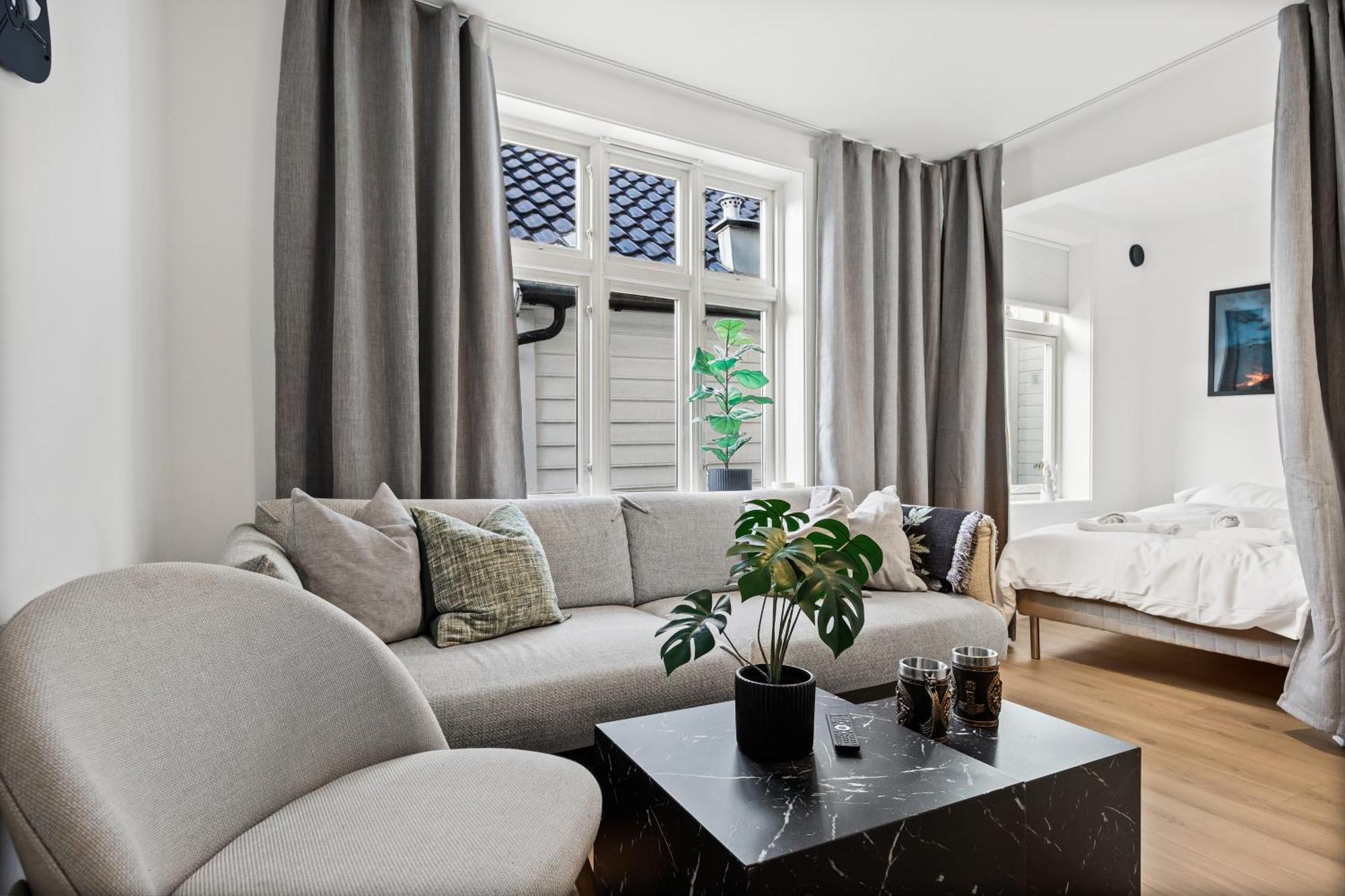 Homerentals Apartments - Behind Bryggen & Historic Cobblestone Streets - 2 Floor Renovated From February 2025 Берген Экстерьер фото